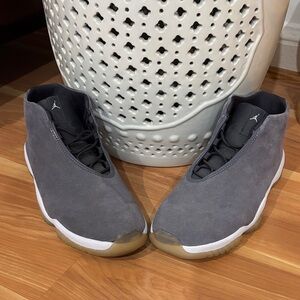 Men’s Nike Air Jordan Future Light Carbon 10.5 Gray Suede Sneakers